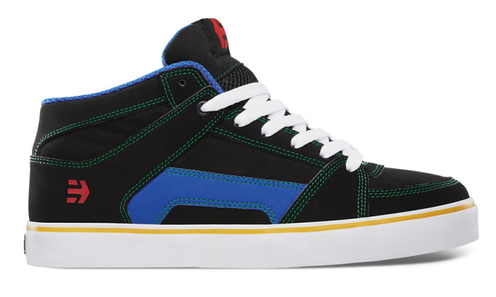 We have six new shoes now available from Etnies that cater to the BMX market. Three shoes in the new United x Etnies collaboration, a Chase Dehart Fader vulc colourway, and two new colourways in the Brake 2.0 which has a really cool anti ‘ankle bite’ padding system. Click through to check out all the photos and more details on the shoes. - See more at: http://www.4downdistribution.com/v3/2013/07/new-etnies-shoes-now-available/#sthash.vBbJyxu6.dpuf